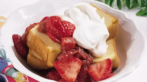 Strawberry Pound Cake (BBW®/White Barn® inspired)